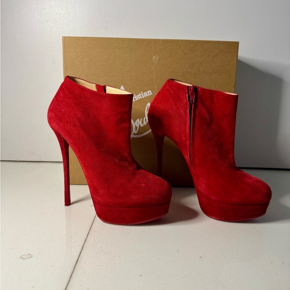 CHRISTIAN LOUBOUTIN Dirdibootie 160 Veau Velour red bootie - Picture 1 of 13